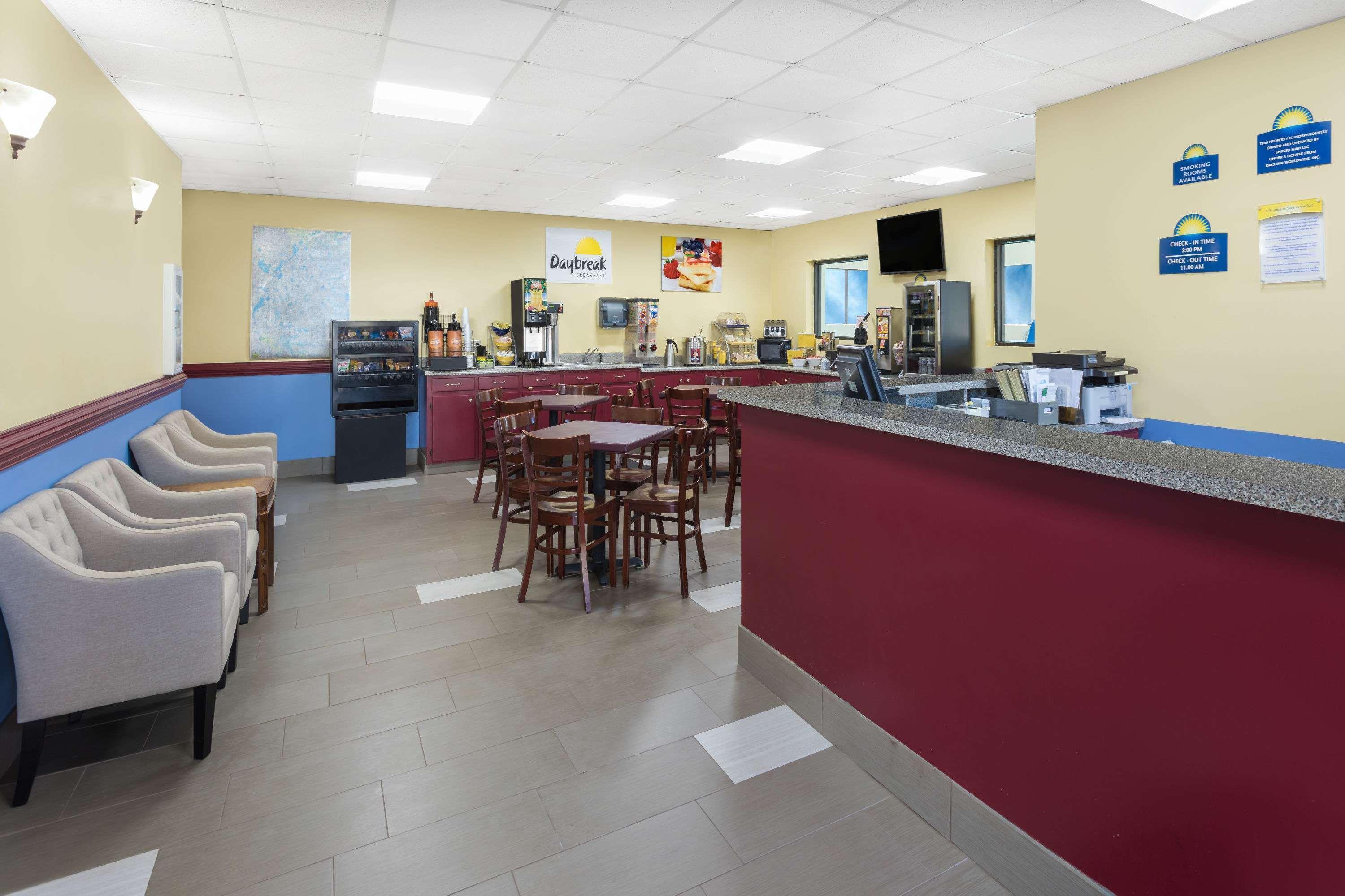 Days Inn & Suites By Wyndham Peachtree Corners Norcross Ngoại thất bức ảnh