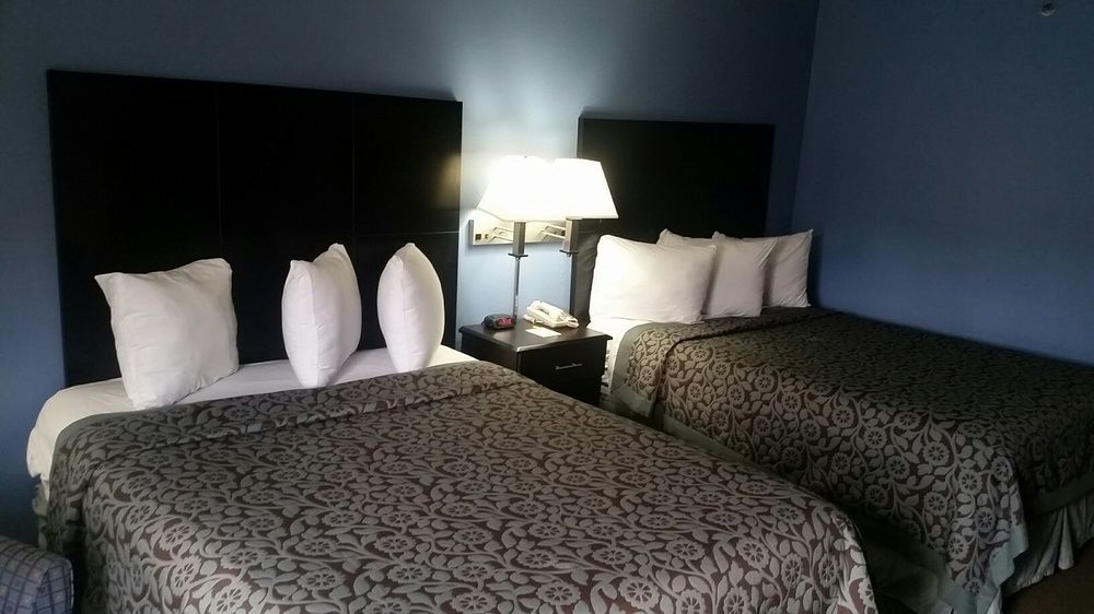 Days Inn & Suites By Wyndham Peachtree Corners Norcross Ngoại thất bức ảnh