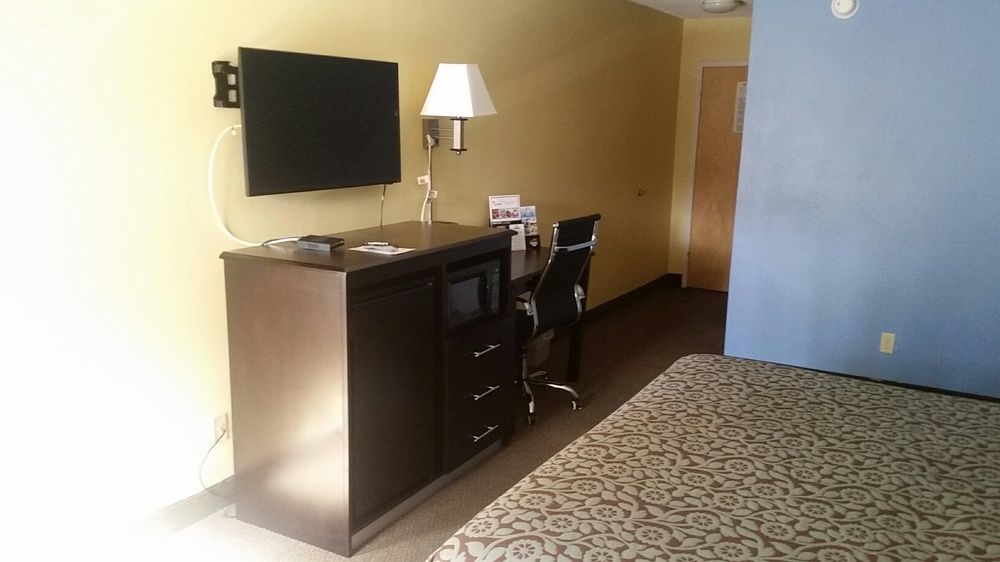 Days Inn & Suites By Wyndham Peachtree Corners Norcross Ngoại thất bức ảnh