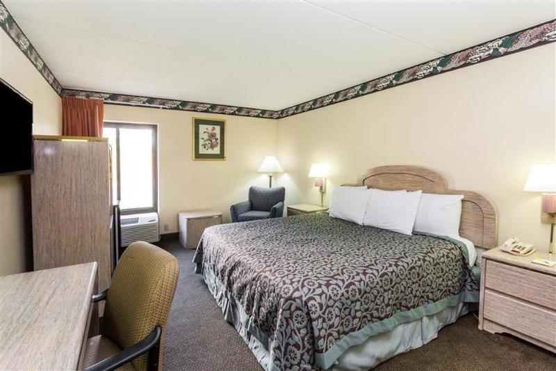 Days Inn & Suites By Wyndham Peachtree Corners Norcross Ngoại thất bức ảnh