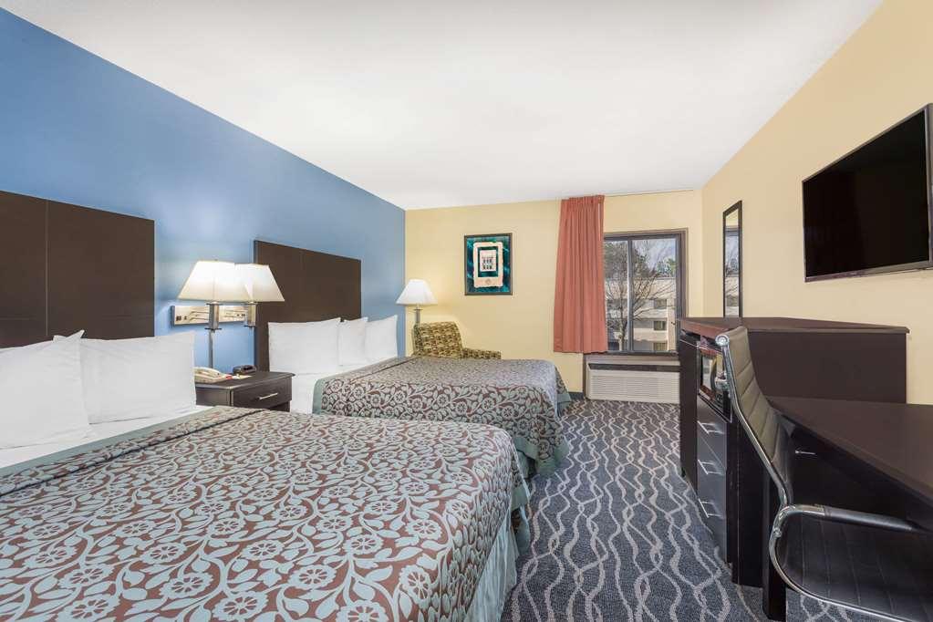 Days Inn & Suites By Wyndham Peachtree Corners Norcross Phòng bức ảnh