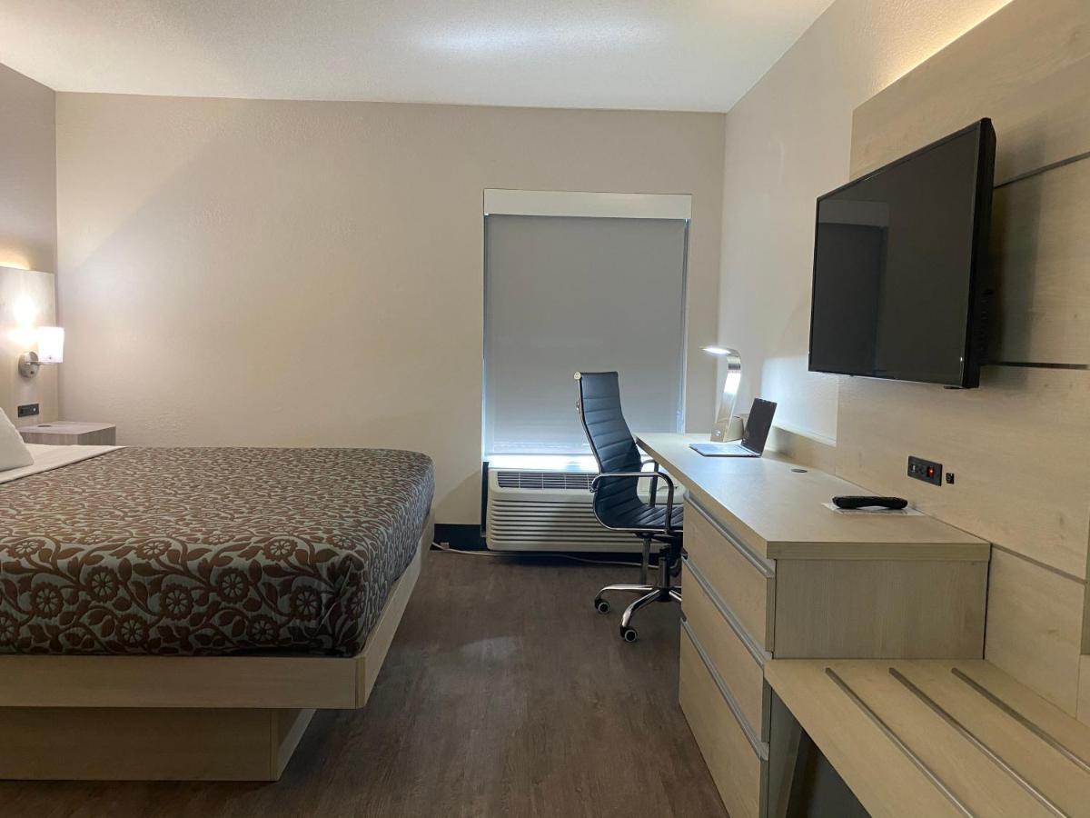 Days Inn & Suites By Wyndham Peachtree Corners Norcross Ngoại thất bức ảnh