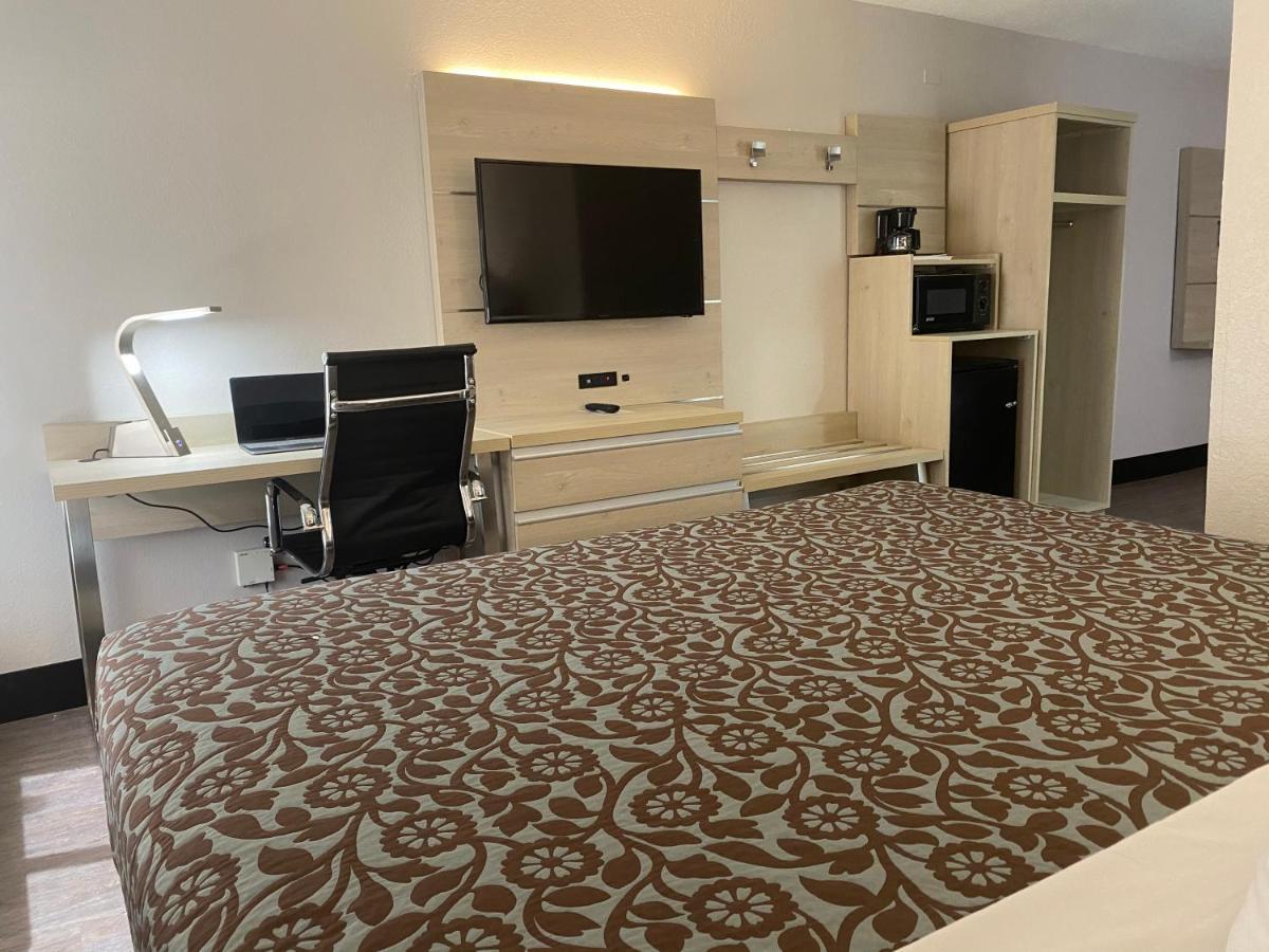 Days Inn & Suites By Wyndham Peachtree Corners Norcross Ngoại thất bức ảnh